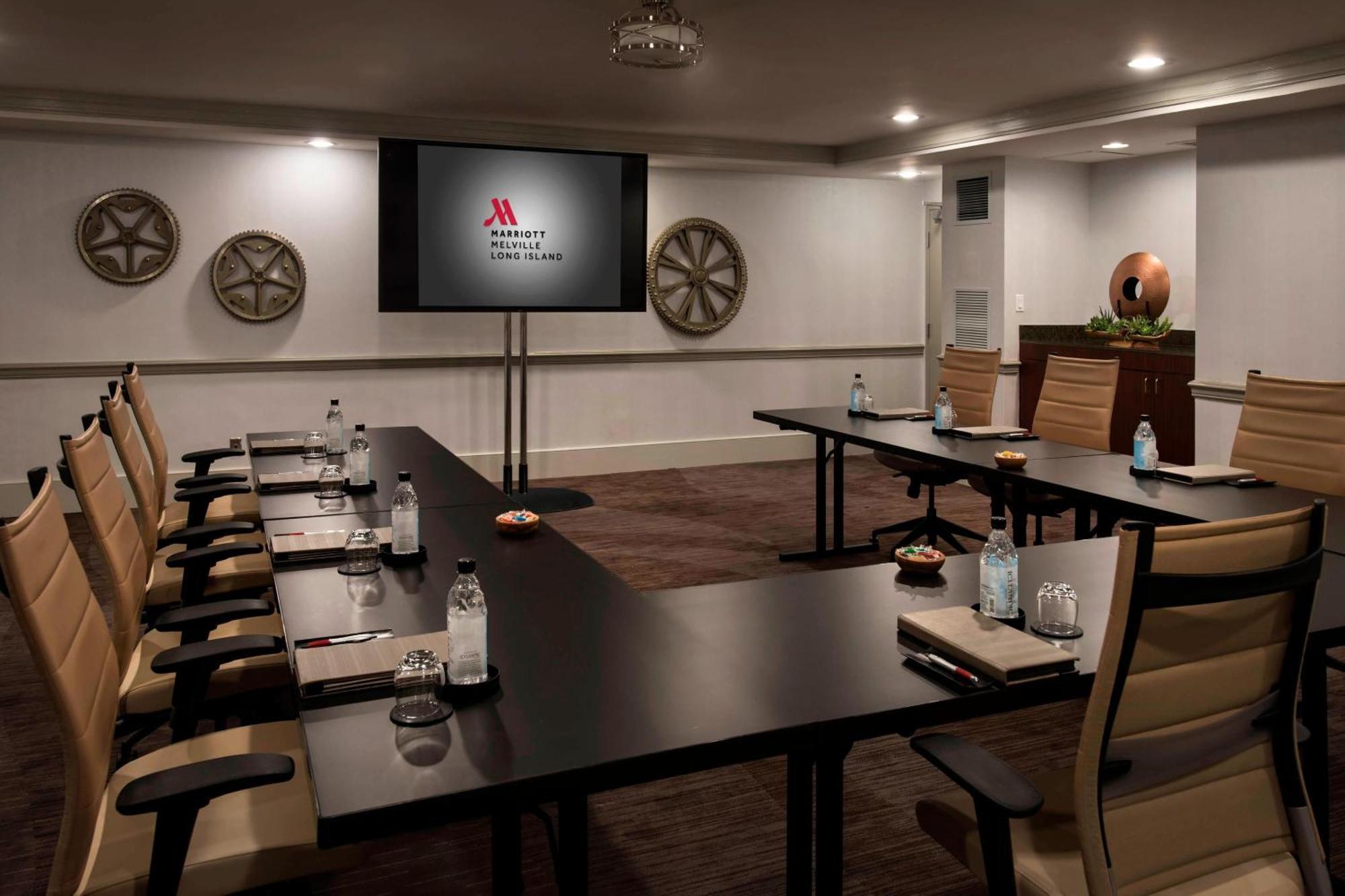 Marriott Melville Long Island Exterior foto