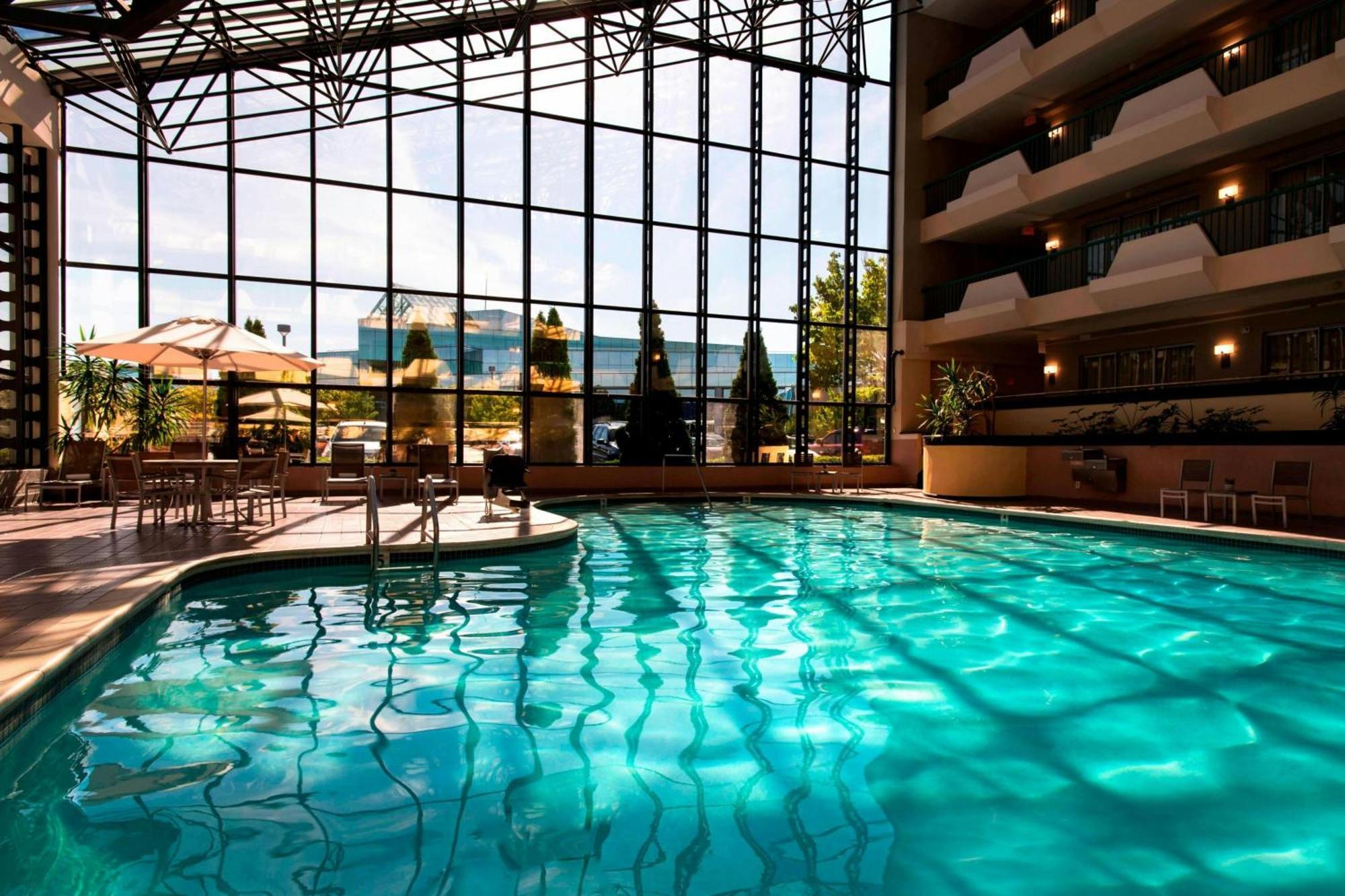 Marriott Melville Long Island Exterior foto